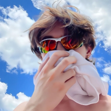 azlhofuf profile picture